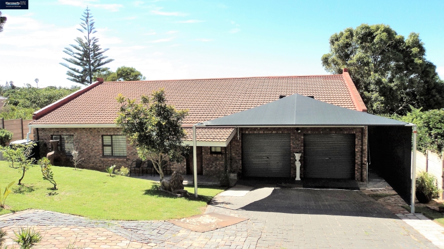 4 Bedroom Property for Sale in Dana Bay Western Cape